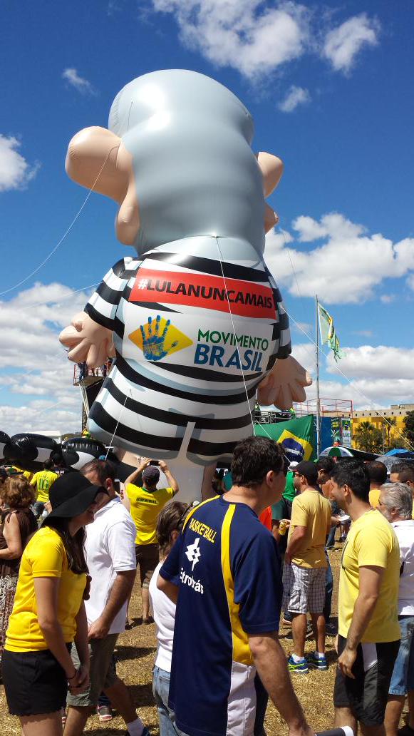 Lula inflável_16 Agosto 2015__007