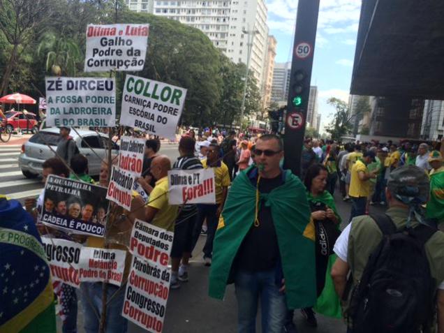 Protestos_16 Agosto 2015__003