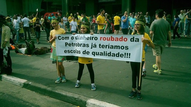 Protestos_16 Agosto 2015__014